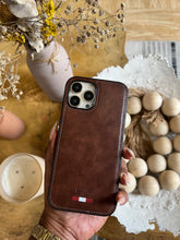 Load image into Gallery viewer, LUXURY LEATHER PHONECASE (BROWN)
