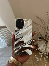Load image into Gallery viewer, Luxury Gorgeous sliver  wavy case