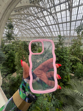 Load image into Gallery viewer, Pink Transparent wavy case π