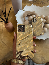 Load image into Gallery viewer, Gorgeous Gold wavy case
