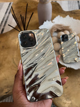 Load image into Gallery viewer, Luxury Gorgeous sliver  wavy case
