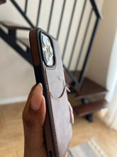 Load image into Gallery viewer, Leather card slot case (DARK BROWN) no