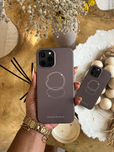 Load image into Gallery viewer, Minimalist circle line art case