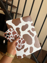 Load image into Gallery viewer, Cow print phone case