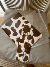 Load image into Gallery viewer, Cow print phone case