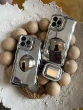 Load image into Gallery viewer, Luxury sliver case (can be bought with or without the popsocket)