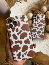 Load image into Gallery viewer, Cow print phone case