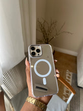 Load image into Gallery viewer, Mirror MagSafe case.