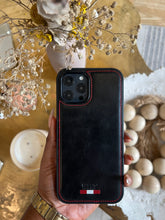 Load image into Gallery viewer, LUXURY LEATHER PHONECASE (BLACK)