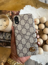 Load image into Gallery viewer, Luxury case with Card slot