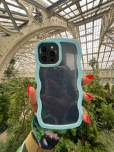Load image into Gallery viewer, Blue Transparent wavy case π