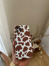 Load image into Gallery viewer, Cow print phone case