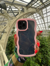 Load image into Gallery viewer, Pink Transparent wavy case π