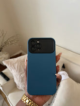 Load image into Gallery viewer, Clean 2 toned shockproof silicone case