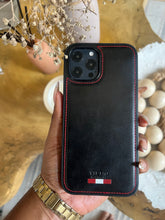Load image into Gallery viewer, LUXURY LEATHER PHONECASE (BLACK)