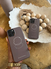 Load image into Gallery viewer, Minimalist circle line art case