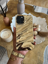 Load image into Gallery viewer, Gorgeous Gold wavy case
