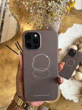 Load image into Gallery viewer, Minimalist circle line art case