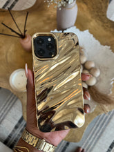 Load image into Gallery viewer, Gorgeous Gold wavy case