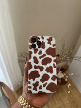 Load image into Gallery viewer, Cow print phone case