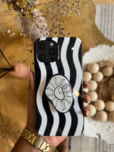 Load image into Gallery viewer, Monochrome clock popsocket case.