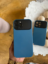 Load image into Gallery viewer, Clean 2 toned shockproof silicone case