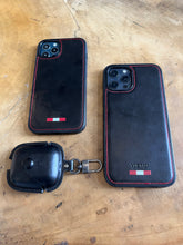 Load image into Gallery viewer, LUXURY LEATHER PHONECASE (BLACK)
