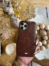 Load image into Gallery viewer, LUXURY LEATHER PHONECASE (BROWN)