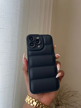 Load image into Gallery viewer, Black Puffer case