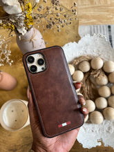 Load image into Gallery viewer, LUXURY LEATHER PHONECASE (BROWN)
