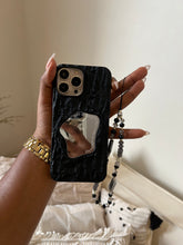 Load image into Gallery viewer, Matte mirror case only