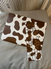 Load image into Gallery viewer, Cow print phone case