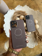 Load image into Gallery viewer, Minimalist circle line art case