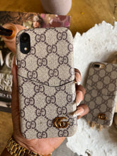 Load image into Gallery viewer, Luxury case with Card slot