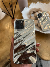 Load image into Gallery viewer, Luxury Gorgeous sliver  wavy case