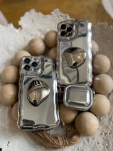 Load image into Gallery viewer, Luxury sliver case (can be bought with or without the popsocket)
