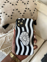 Load image into Gallery viewer, Monochrome clock popsocket case.