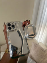 Load image into Gallery viewer, Luxury sliver case (can be bought with or without the popsocket)