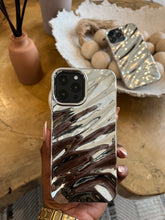 Load image into Gallery viewer, Luxury Gorgeous sliver  wavy case