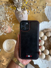 Load image into Gallery viewer, LUXURY LEATHER PHONECASE (BLACK)