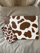 Load image into Gallery viewer, Cow print phone case