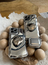 Load image into Gallery viewer, Luxury sliver case (can be bought with or without the popsocket)