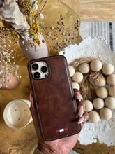 Load image into Gallery viewer, LUXURY LEATHER PHONECASE (BROWN)
