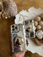 Load image into Gallery viewer, Luxury sliver case (can be bought with or without the popsocket)