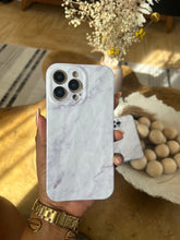 Load image into Gallery viewer, Textured white marble protective case
