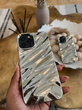Load image into Gallery viewer, Luxury Gorgeous sliver  wavy case