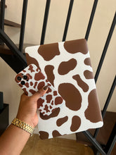 Load image into Gallery viewer, Cow print phone case
