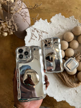 Load image into Gallery viewer, Luxury sliver case (can be bought with or without the popsocket)