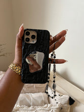 Load image into Gallery viewer, Matte mirror case only