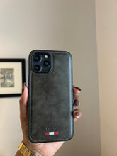 Load image into Gallery viewer, LUXURY LEATHER PHONECASE (DARK Vintage )